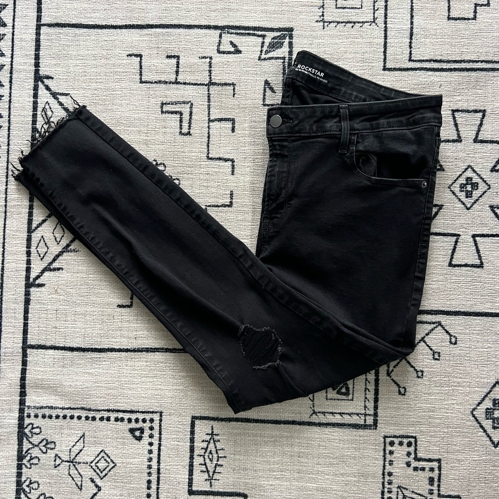 Old Navy Rockstar distressed jeans size 16